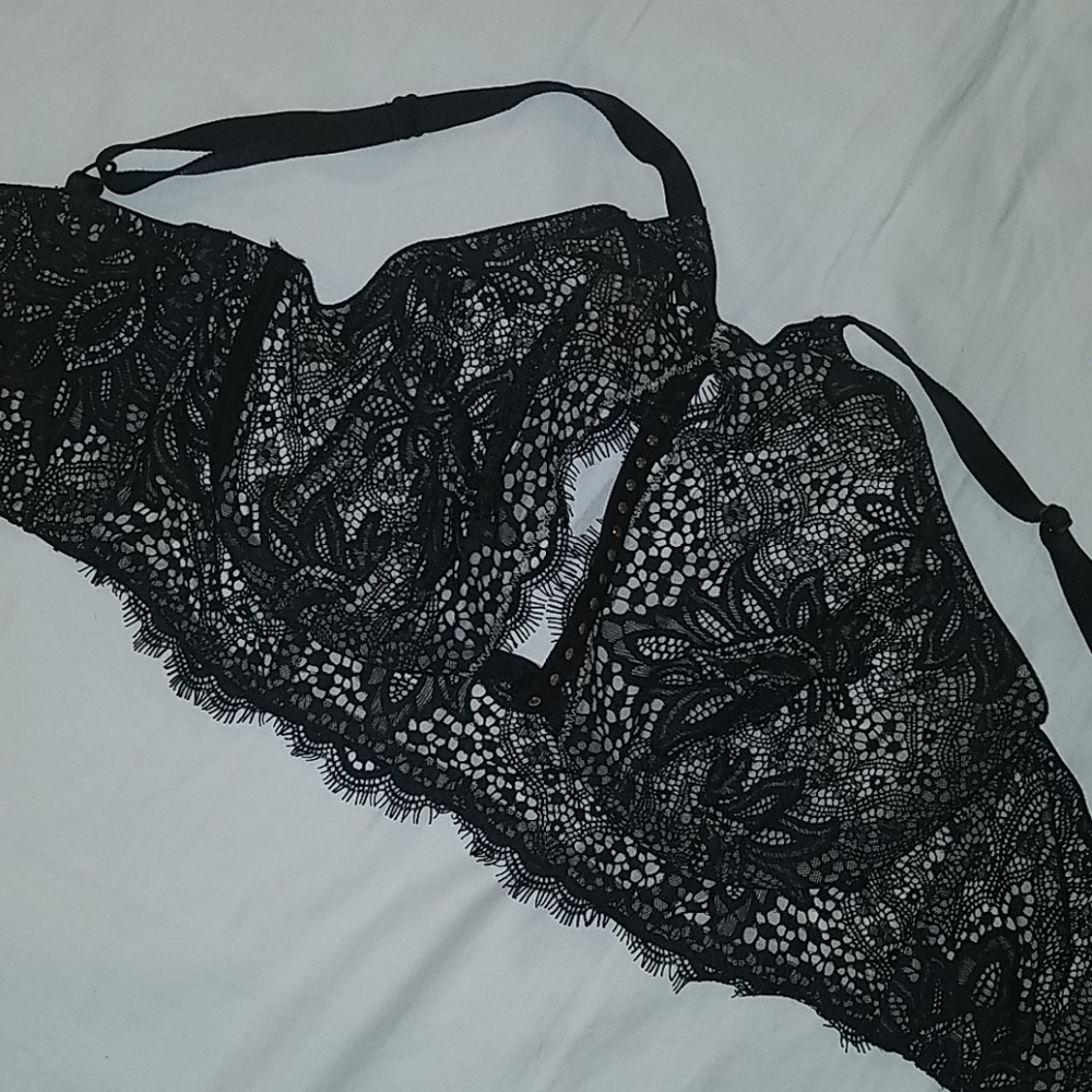 Victoria's Secret Lingerie top/Crop top.Worn ONCE